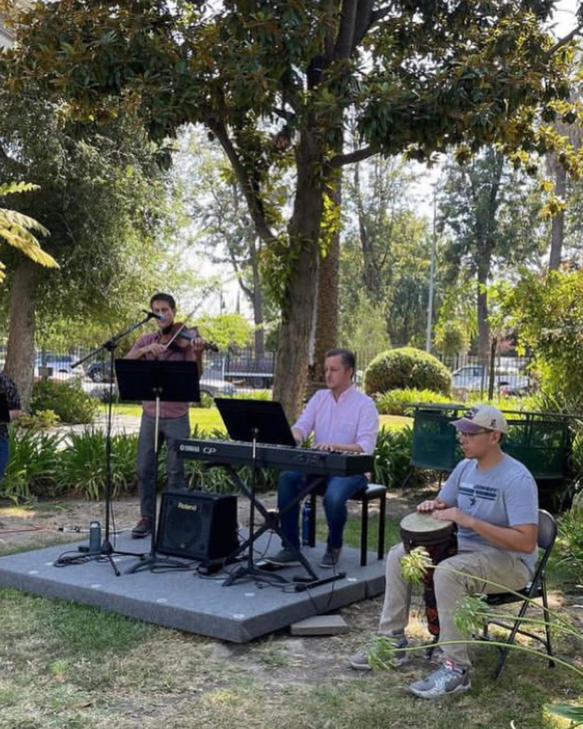 www.neighborhoodmusic.org
@nmsmusicla